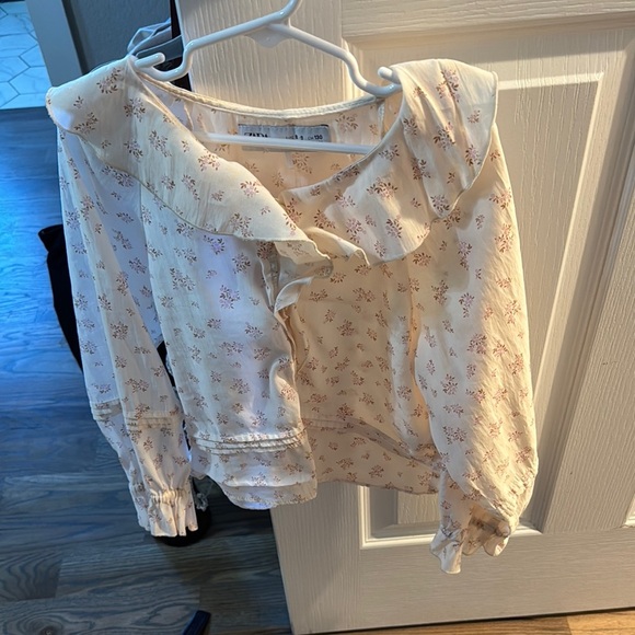 Zara Cream Ruffled Blouse with Peter Pan Collar - Picture 1 of 4
